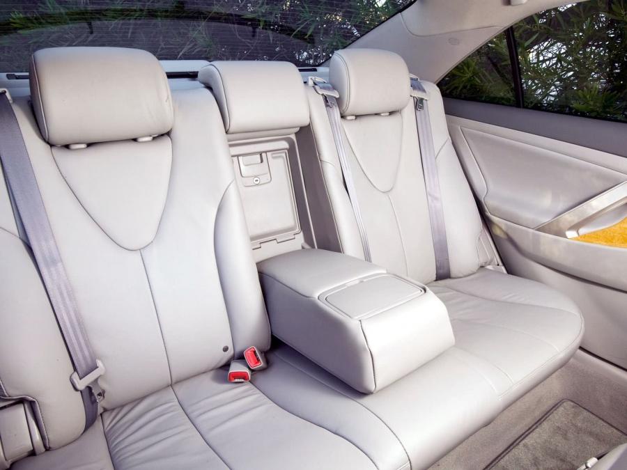 Интерьер Toyota Camry XLE 2006 года  (NA) (фото 9 из 46)